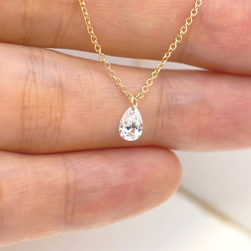 Cadena con dije con diamante (0.581 ct- 0.588 ct)