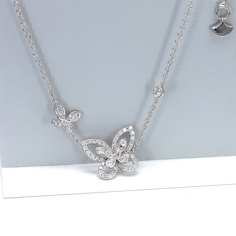 Cadena con dije con diamante (0.485 ct)