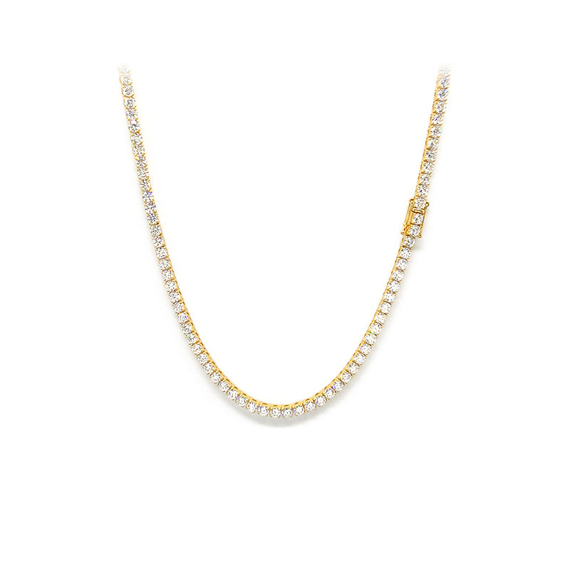 Cadena con dije con diamante (7.972 ct- 8.81 ct)