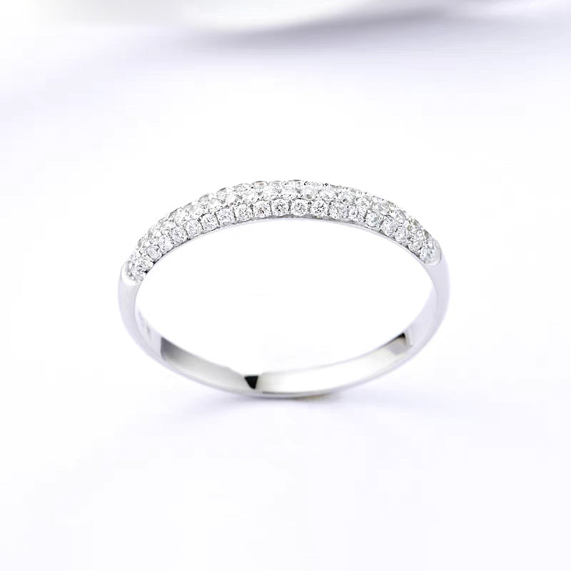 Churumbela con diamante (0.734 ct)