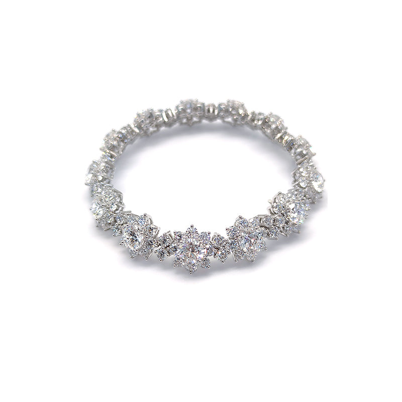 Pulso con charm con diamante (14.258 ct)
