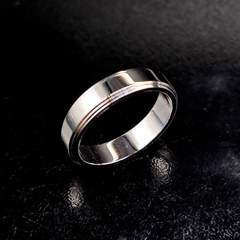 Churumbela con diamante (0.01 ct- 0.011 ct)