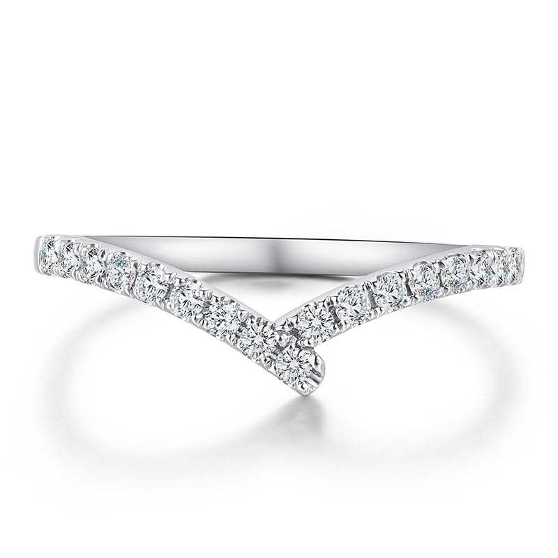 Churumbela con diamante (0.288 ct- 0.367 ct)