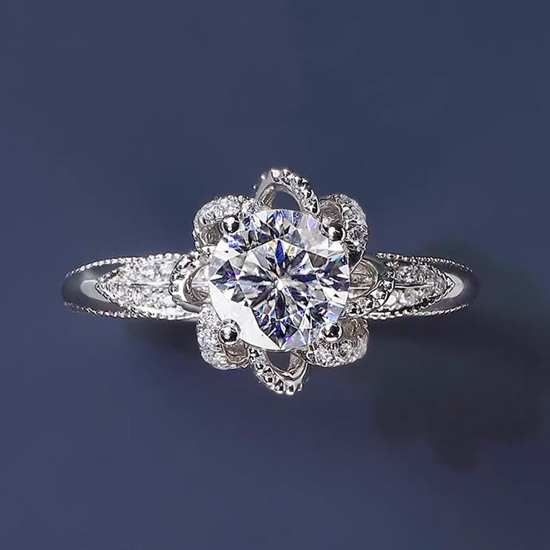 Anillo con diamante corte redondo (1.288 ct- 1.354 ct)