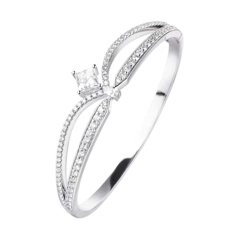 Pulso con charm con diamante (3.414 ct)
