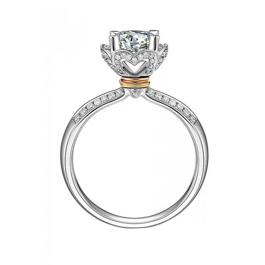 Anillo con diamante (0.832 ct- 0.941 ct)