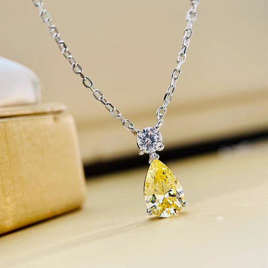 Cadena con dije con diamante (1.179 ct)