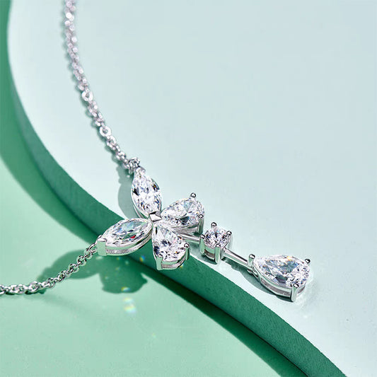 Cadena con dije con diamante (1.672 ct- 3.652 ct)