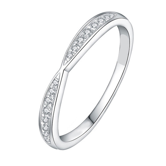 Churumbela con diamante (0.111 ct- 0.403 ct)