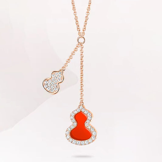 Cadena con dije con diamante (0.157 ct)