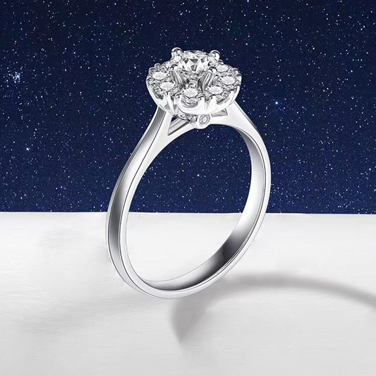 Anillo aureola con diamante redondo (0.723 ct- 1.463 ct)
