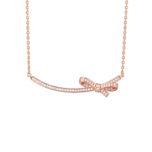 Cadena con dije con diamante (0.834 ct)
